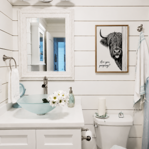 Alternative view of Funny Highland Cow Bathroom Wall Art